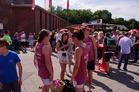 Com Together Cup
